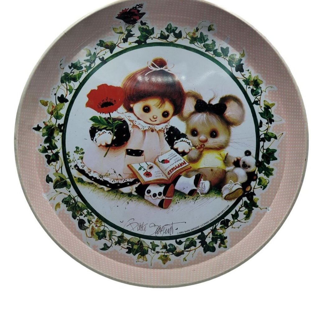 Enesco‎ Tin Tray Barbi Sargent Pink 1983 Girl Mouse 11.5 Inch Round Poppy Seed